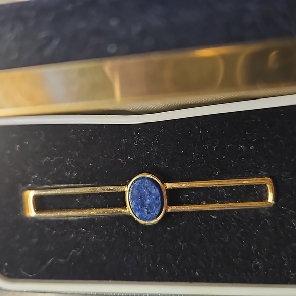 Pierre Cardin Vintage Tie Tac Clasp w/ Blue Stone Gold tone - Picture 3 of 4